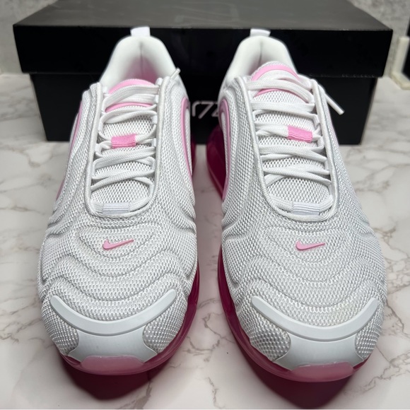 Nike Air Max 720 💞 - Picture 14 of 16